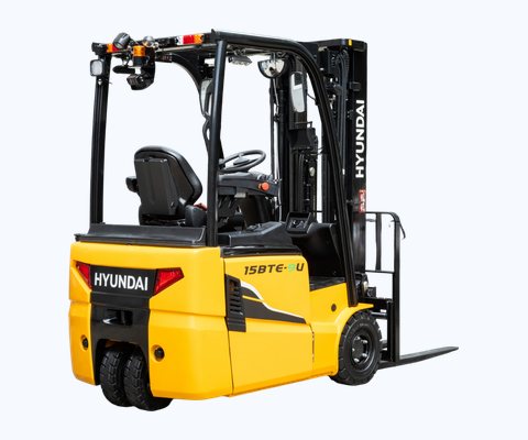 Hyundai 15BTE-9U van achteren met de twee achterwielen en verlichting