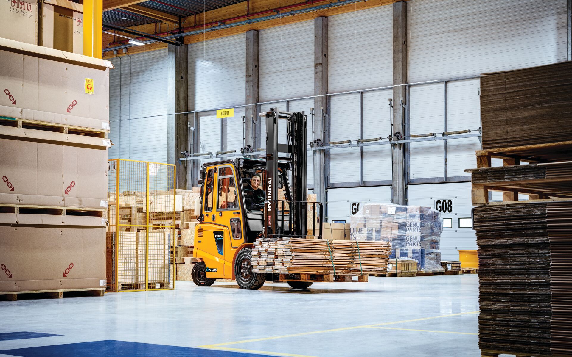 Gebruikte reachtruck kopen voor warehouse en magazijnstellingen